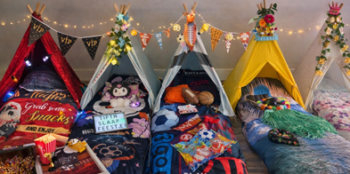 Tipi slaapfeestjes aan huis voor een warm en gezellig kinderfeestje met thema’s