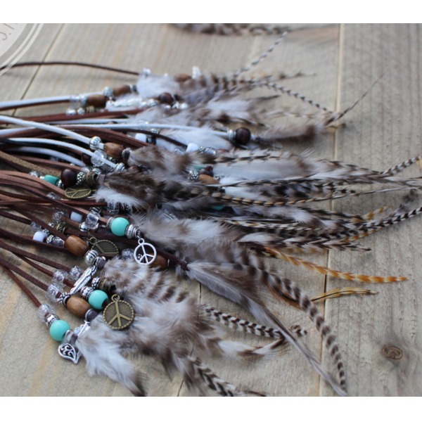 Ibiza Hairwraps op kinderfeest Ibiza hairwraps kleurrijke haarvlechtjes op evenement